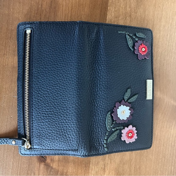 Kate Spade Embellished Medium Tote Bag and Wallet set - Picture 12 of 13